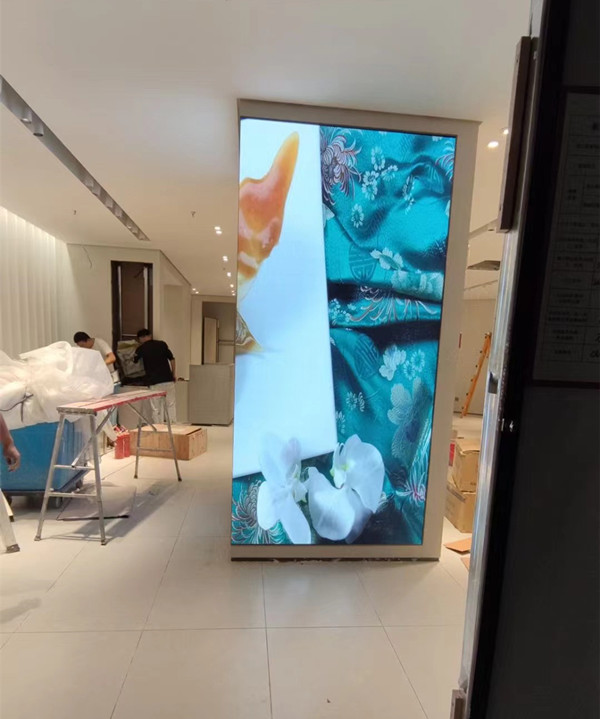 康平商场门店转角LED显示屏